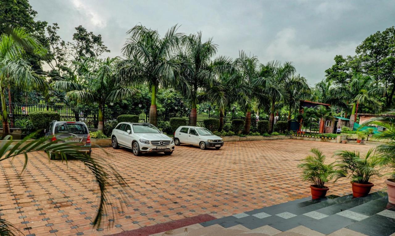 Treebo Premium Pearl Avenue, Ring Road Hotell Dehradun Eksteriør bilde