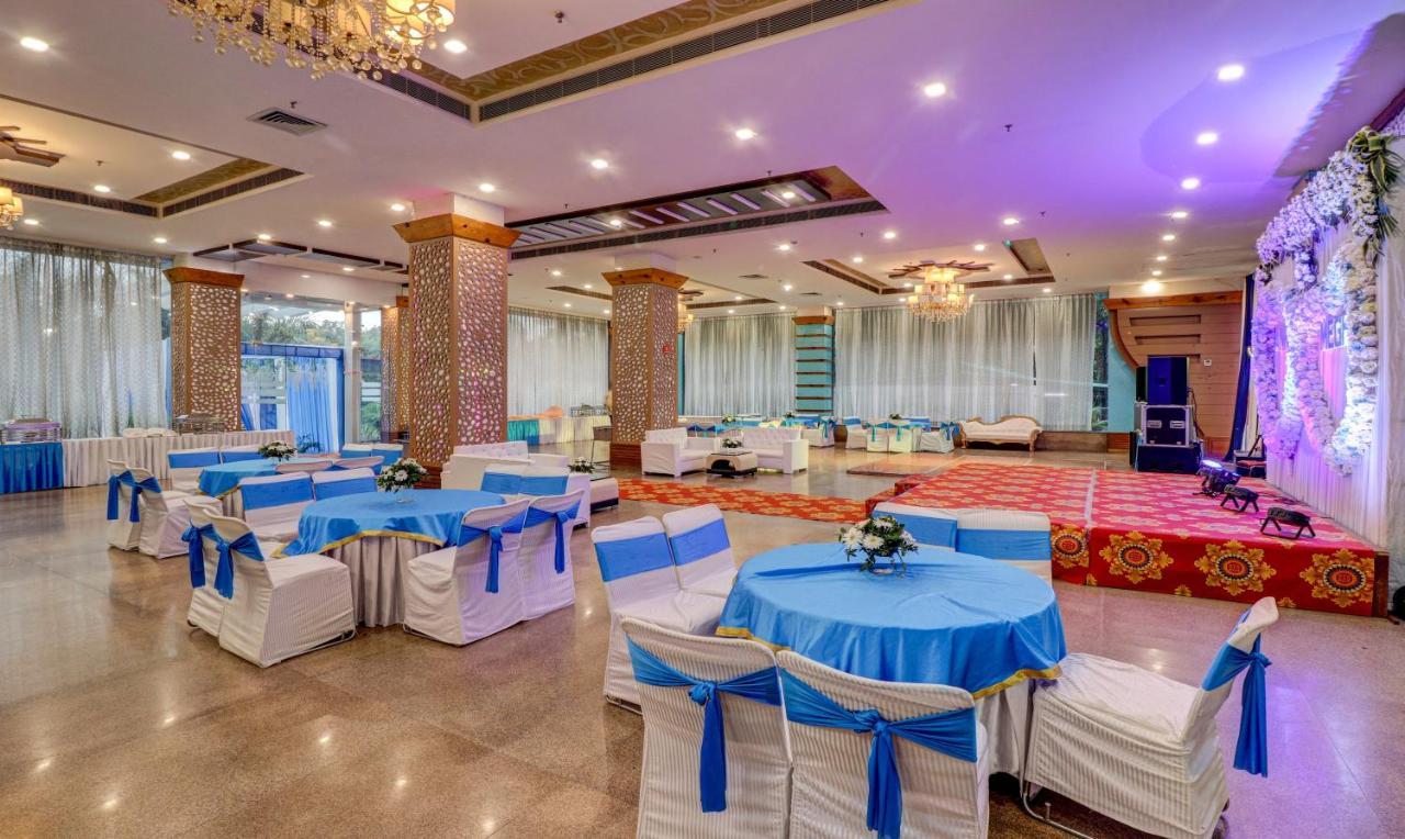 Treebo Premium Pearl Avenue, Ring Road Hotell Dehradun Eksteriør bilde