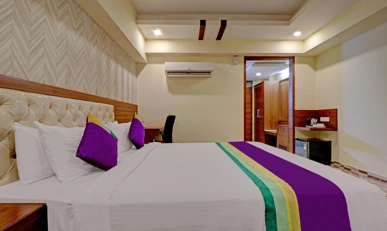Treebo Premium Pearl Avenue, Ring Road Hotell Dehradun Eksteriør bilde